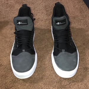 Men’s Black Sneaker
